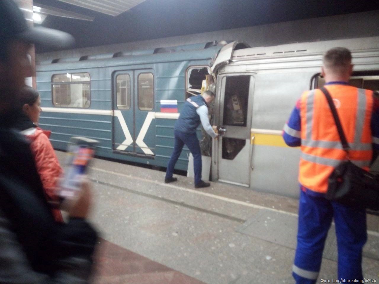 На станции "Печатники" столкнулись поезда