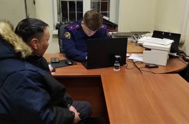 Мигрант из Киргизии пытался задушить малолетнюю девочку Мигрант из Киргизии пытался задушить малолетнюю девочку