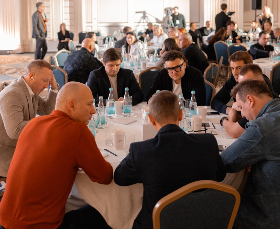 Как дружба становится стратегией успеха: вторая Планерка CLUB 500 о главных социальных связях в бизнесе