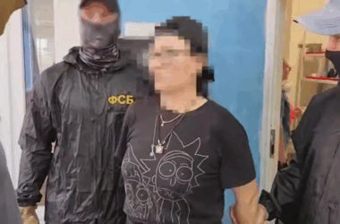 Шеф-повар из Севастополя задержана по делу о госизмене Шеф-повар из Севастополя задержана по делу о госизмене