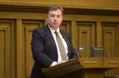 Суд изъял имущество у экс-судьи Момотова Суд изъял имущество у экс-судьи Момотова