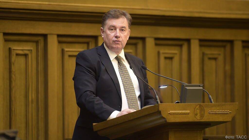 Суд изъял имущество у экс-судьи Момотова