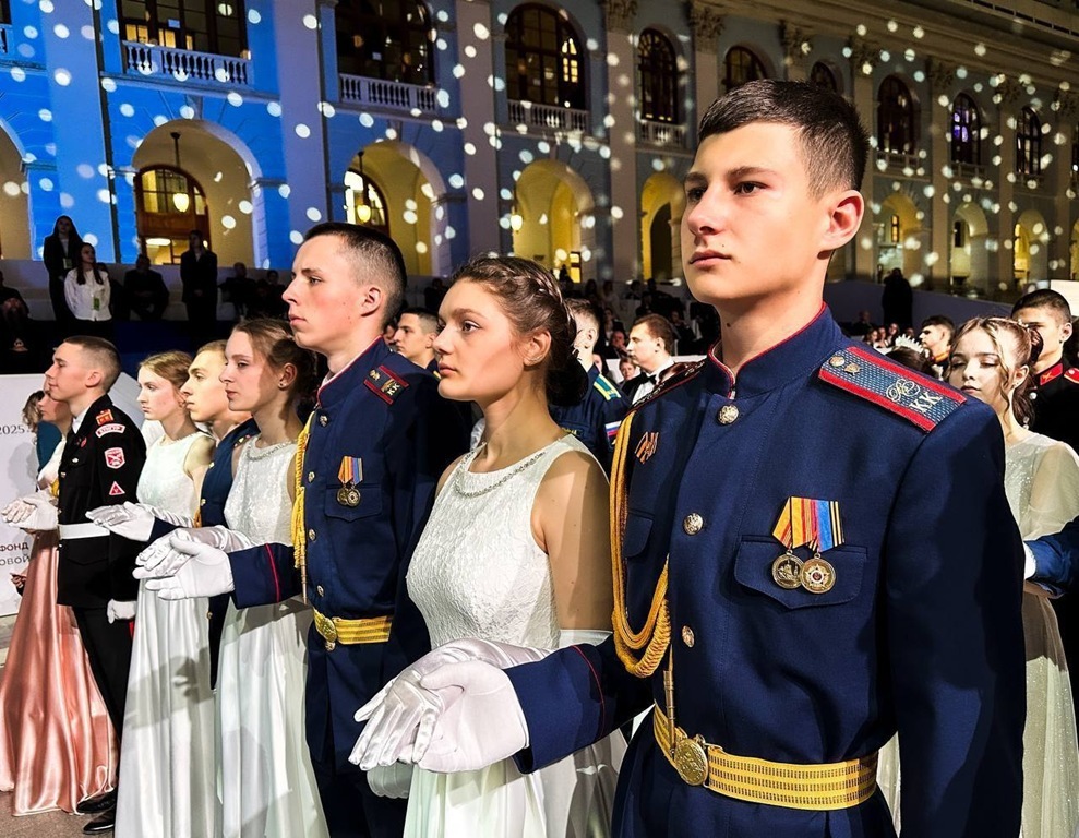 В Москве прошёл юбилейный X международный кремлёвский благотворительный кадетский бал